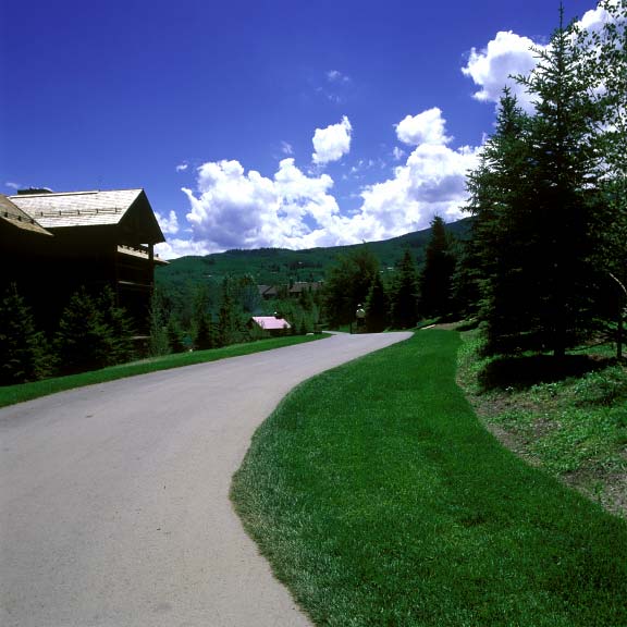 A turf reinforcement system was installed in fire-lane access areas at the Snowmass Club in Snowmass, Colorado, using Grasspave2.