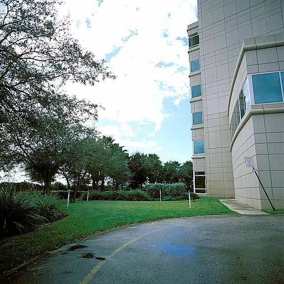 Grass Pavers were installed in the fire lane access area at the Eastern Financial Credit Union, Miramar, Florida, using Grasspave2.