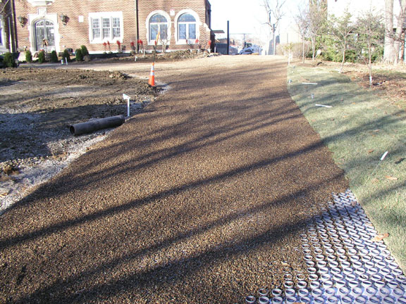Gravelpave2 permeable paving driveway